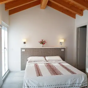 https://sweet-room-lecco.it-lombardy.com